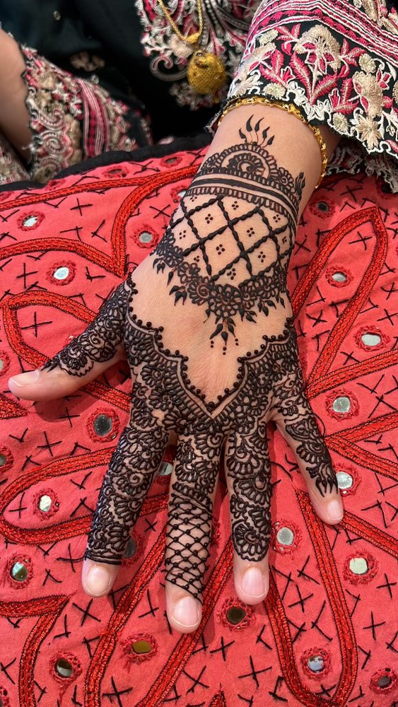 Henna design 14