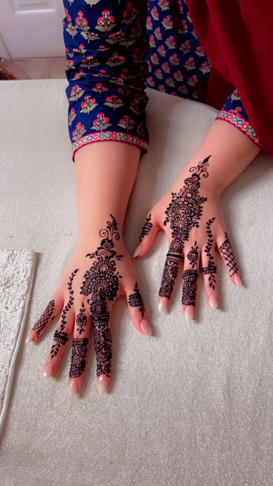 Henna design 9